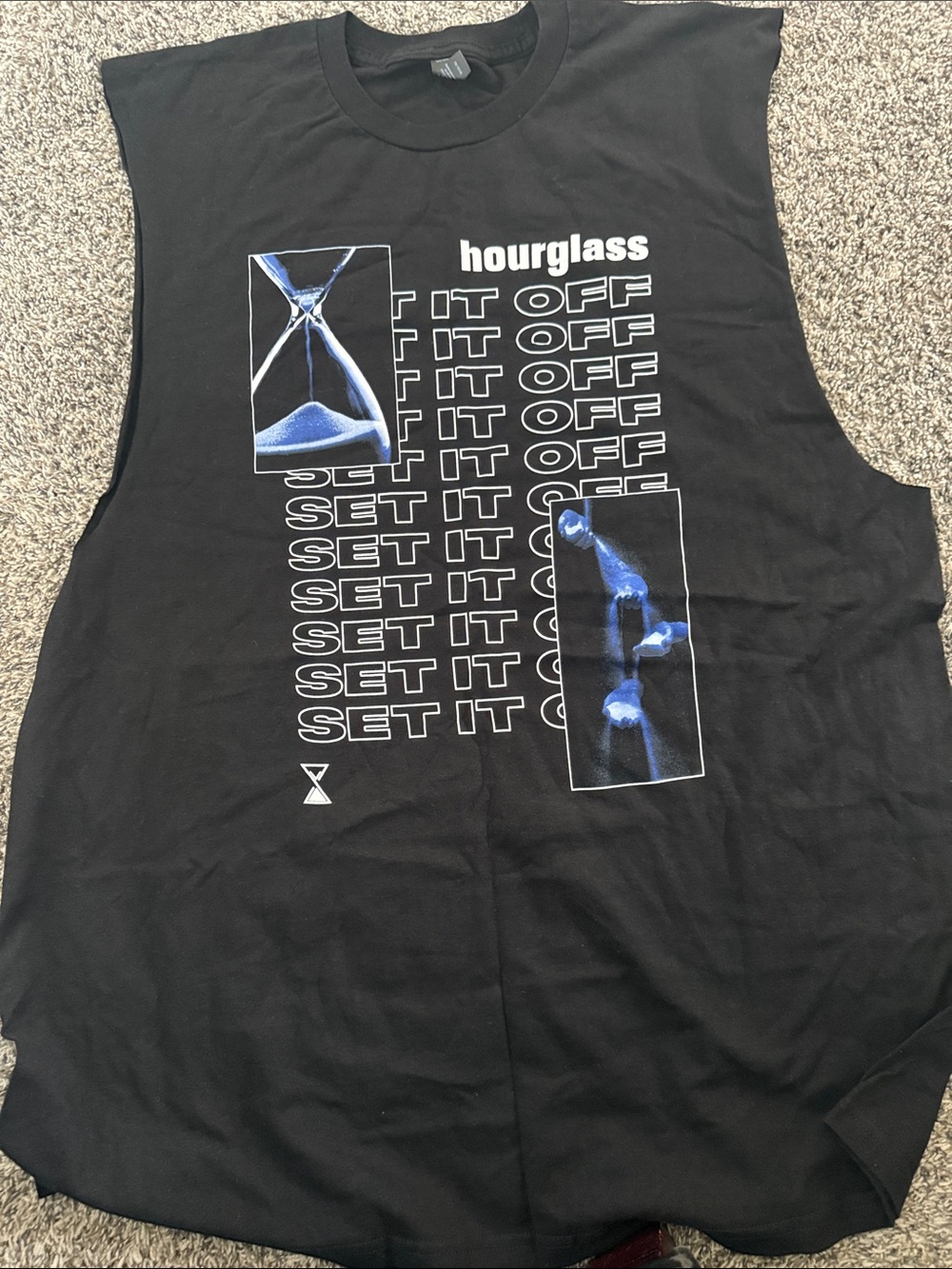 Black tank from the group " SET IT OFF " featuring the song Hourglass !